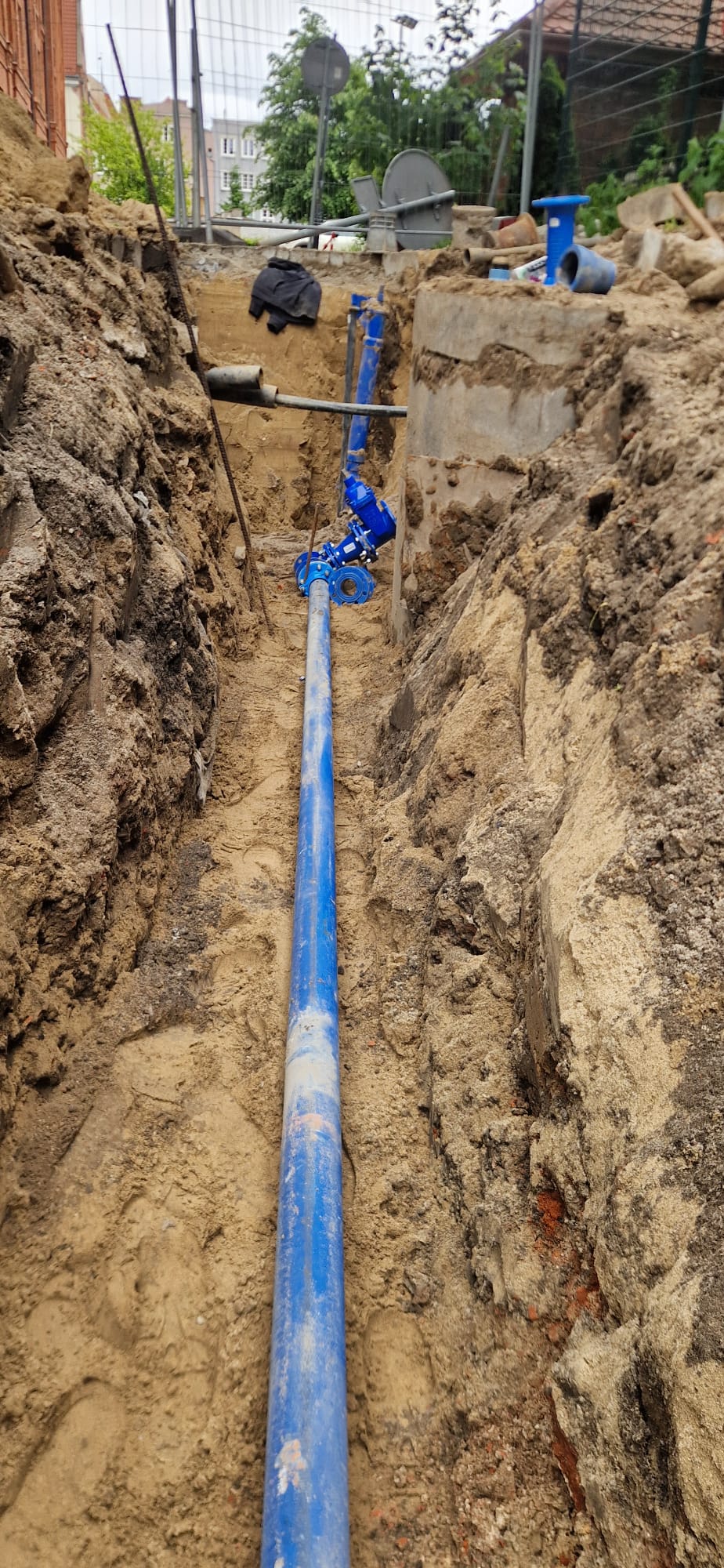 Przebudowa sieci wodociągowej w&nbsp;ul. Tobiasza. 