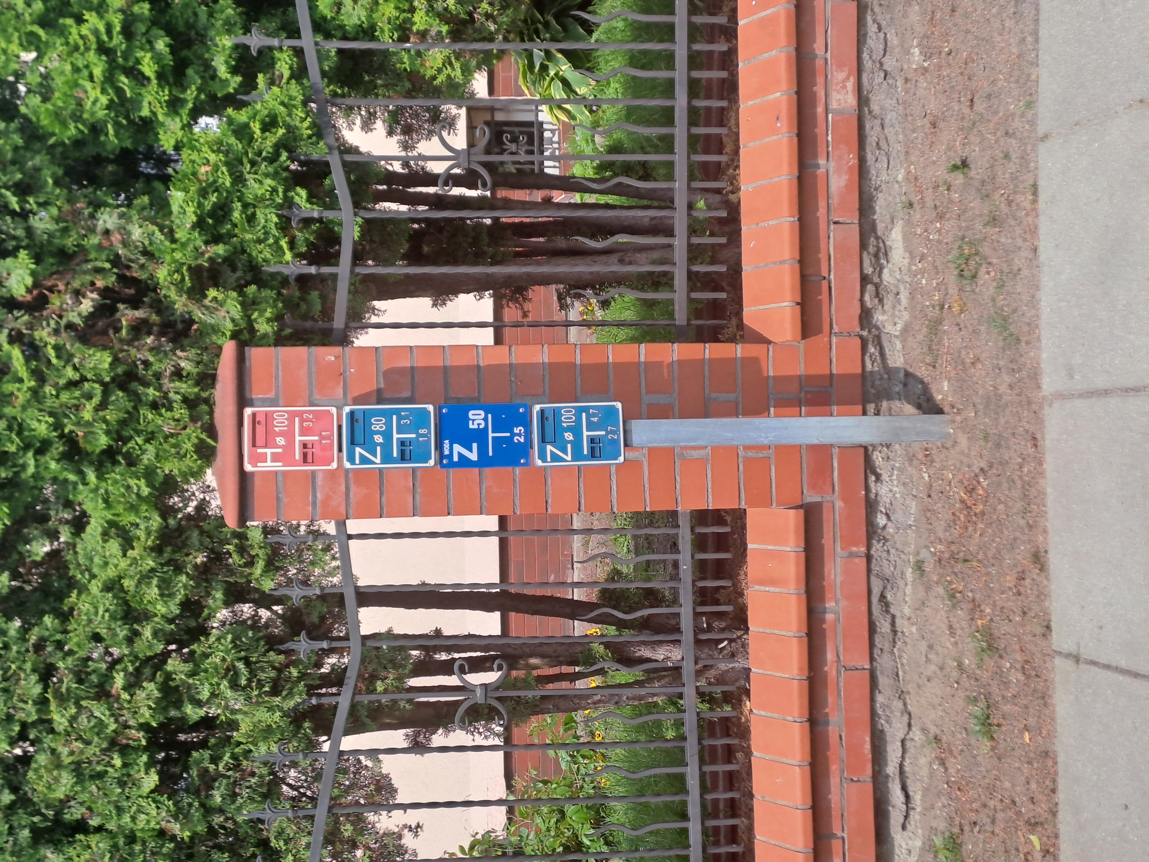 Wymiana przyłączy wodociągowych do budynków przy ul. Klonowicza 90 i&nbsp;92, Grottgera 1a, Oliwskiej 53/54, Pastelozziego 22 i&nbsp;Kościuszki 103 