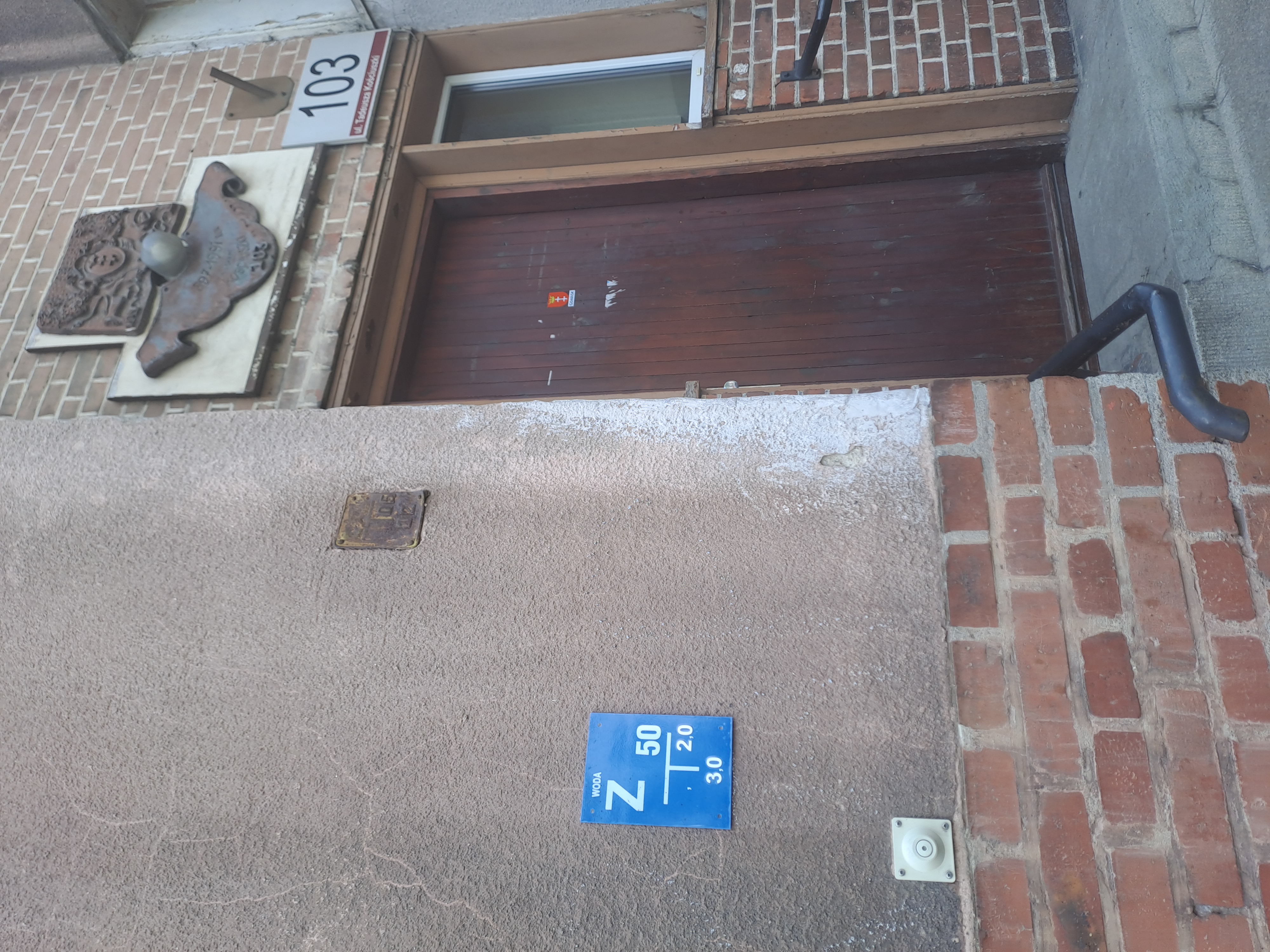 Wymiana przyłączy wodociągowych do budynków przy ul. Klonowicza 90 i&nbsp;92, Grottgera 1a, Oliwskiej 53/54, Pastelozziego 22 i&nbsp;Kościuszki 103 