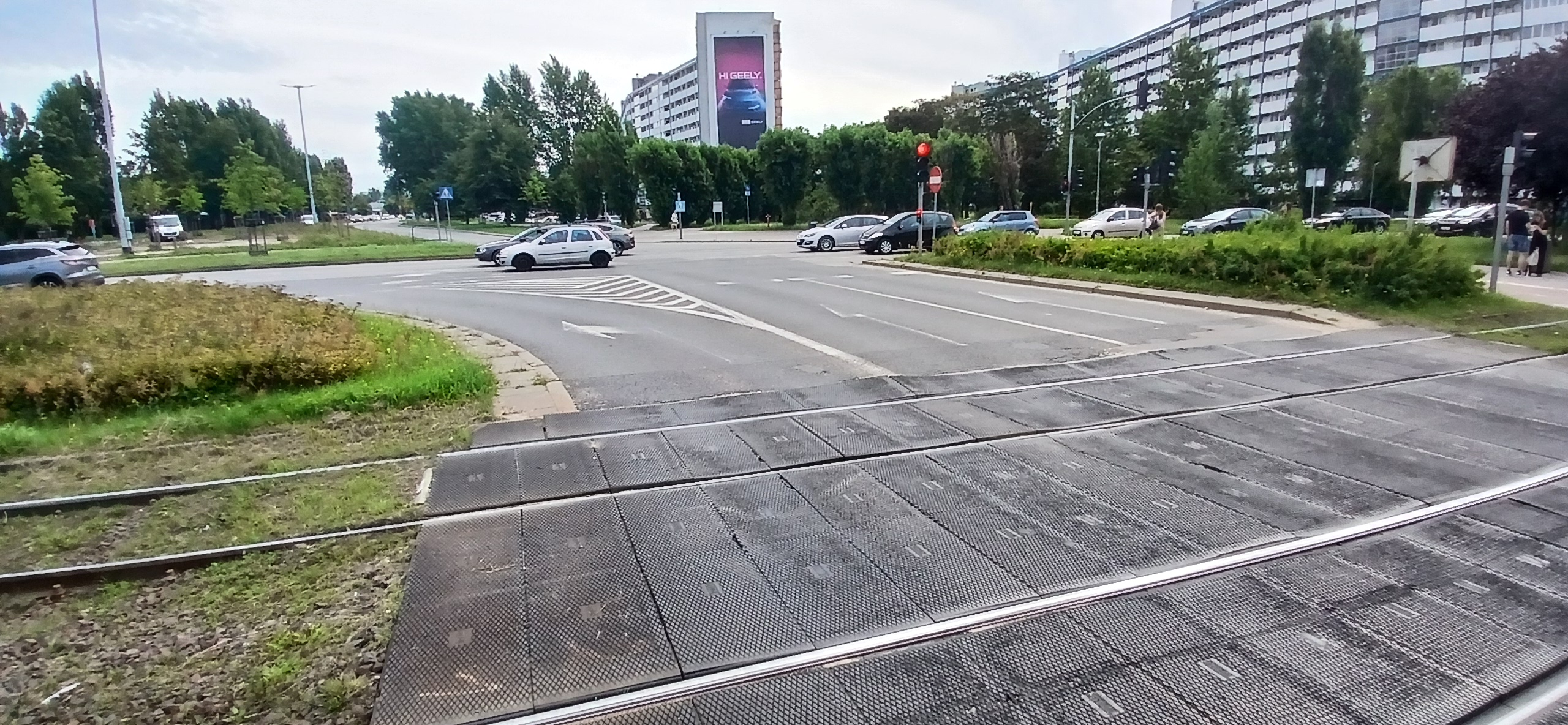 Przejazd przez torowisko ul. Chłopska/ ul. Kołobrzeska, przed modernizacją