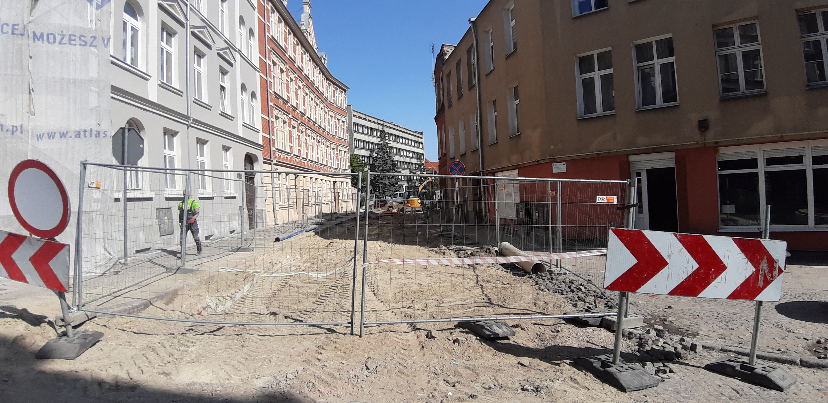 Przebudowa sieci wodociągowych i&nbsp;kanalizacji sanitarnych Biskupia Górka.