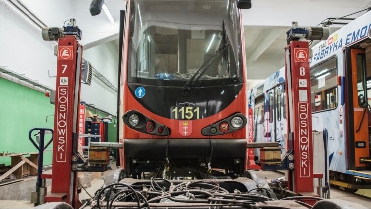 Gdańskie "dortmundy" jak nowe -  zobacz jak przebiega modernizacja tramwajów
