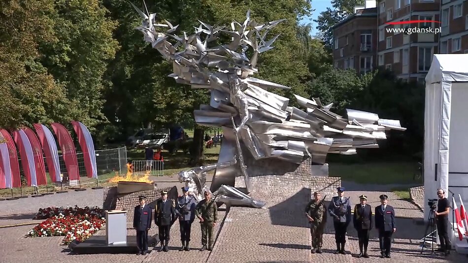 Uroczystość na Placu Obrońców Poczty Polskiej