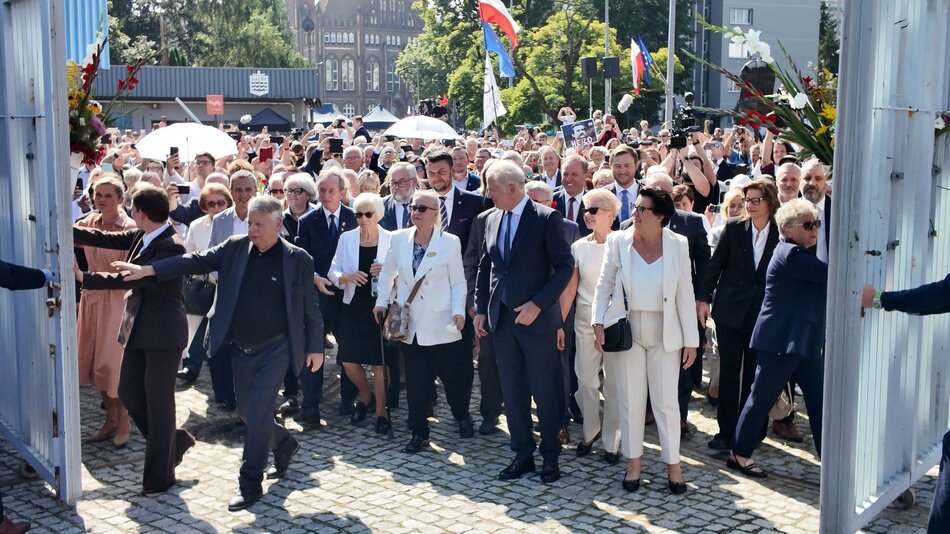 Otwarcie stoczniowej bramy w 45. rocznicę