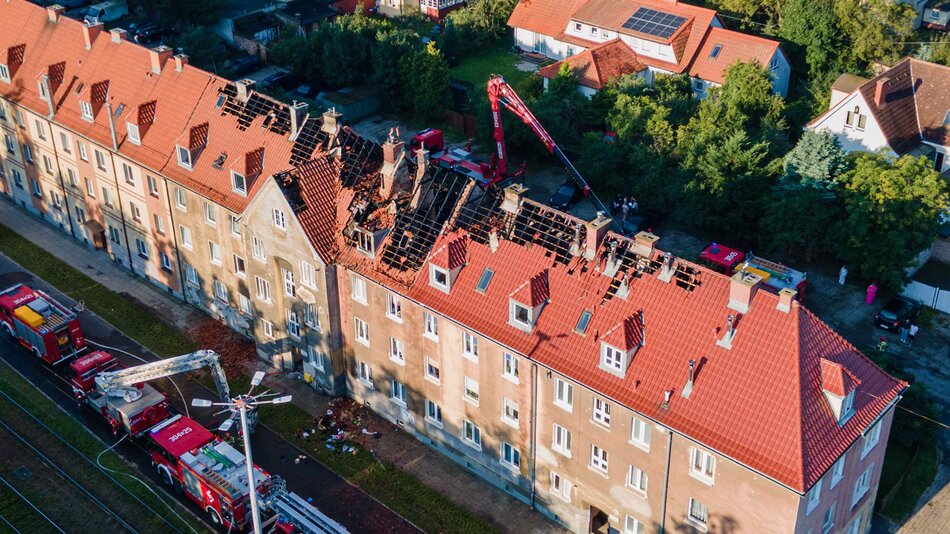 Briefing po pożarze kamienicy przy al. Hallera