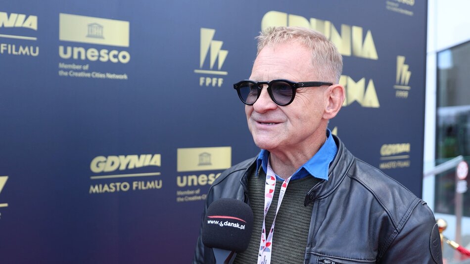 Mikołaj Trzaska zaprasza na "Dom Dobry"