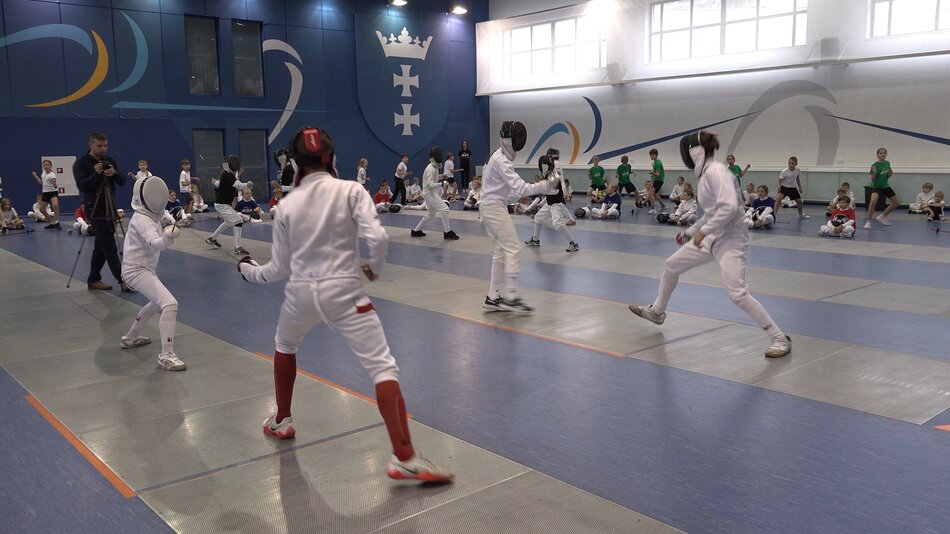 Szkoła szermierki SP 70 świętowała 60 lat