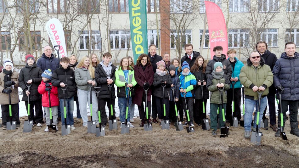 Budowa miejskiego basenu w Brzeźnie