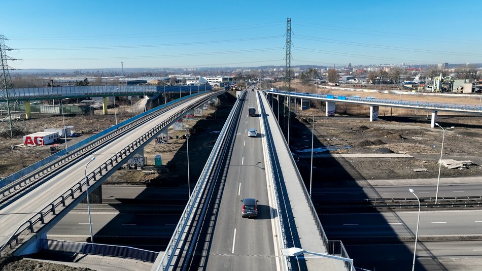 Estakada w ul. Elbląskiej otwarta dla samochodów