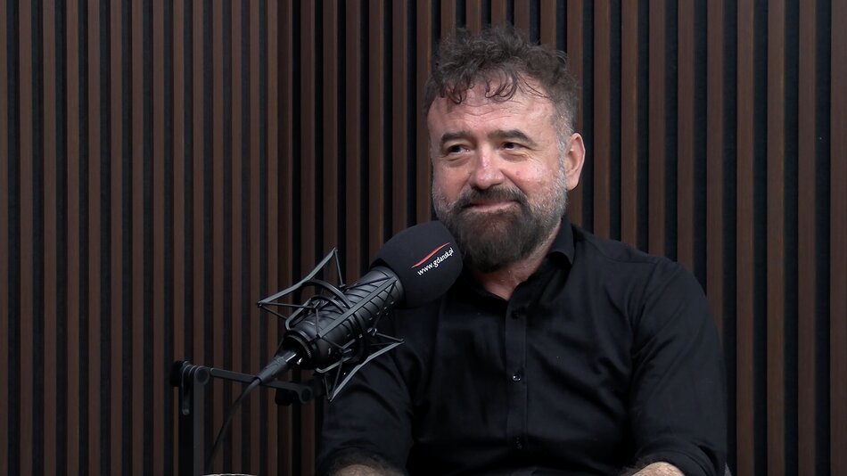 Kpt Robert Zawada - Rozdarte niebo