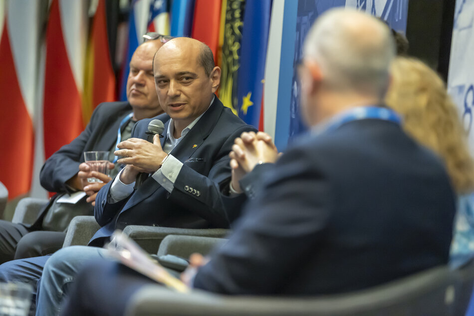 JAKIEJ REFLEKSJI O EUROPIE POTRZEBUJEMY?