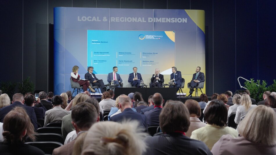 Co się dzieje na konferencji URC