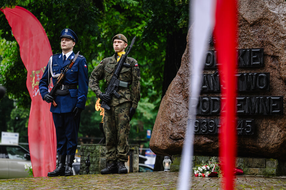 Hołd w 82. lata od wybuchu Powstania Warszawskiego