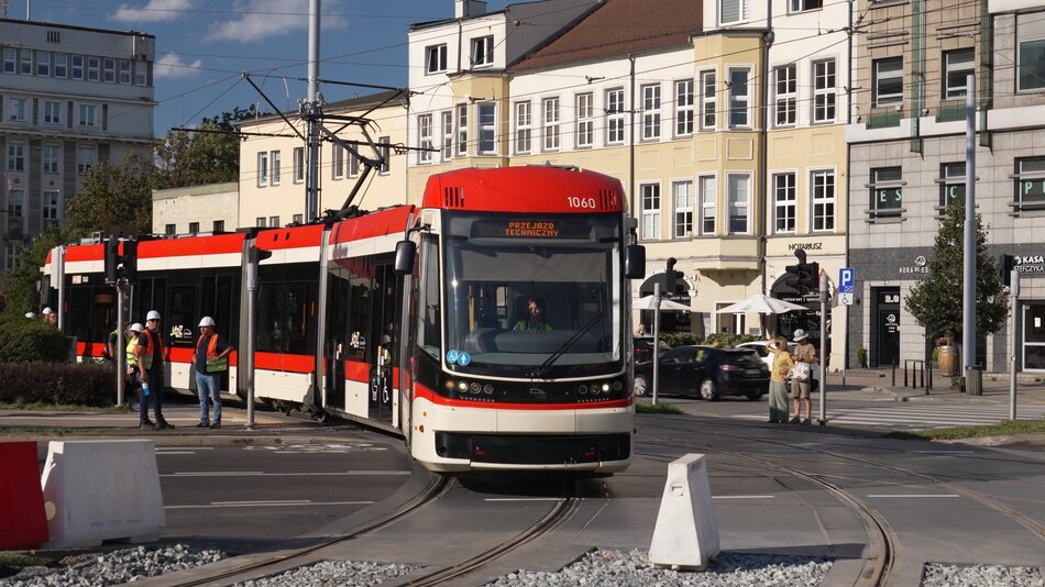Węzeł Hucisko już przejezdny dla aut i tramwajów