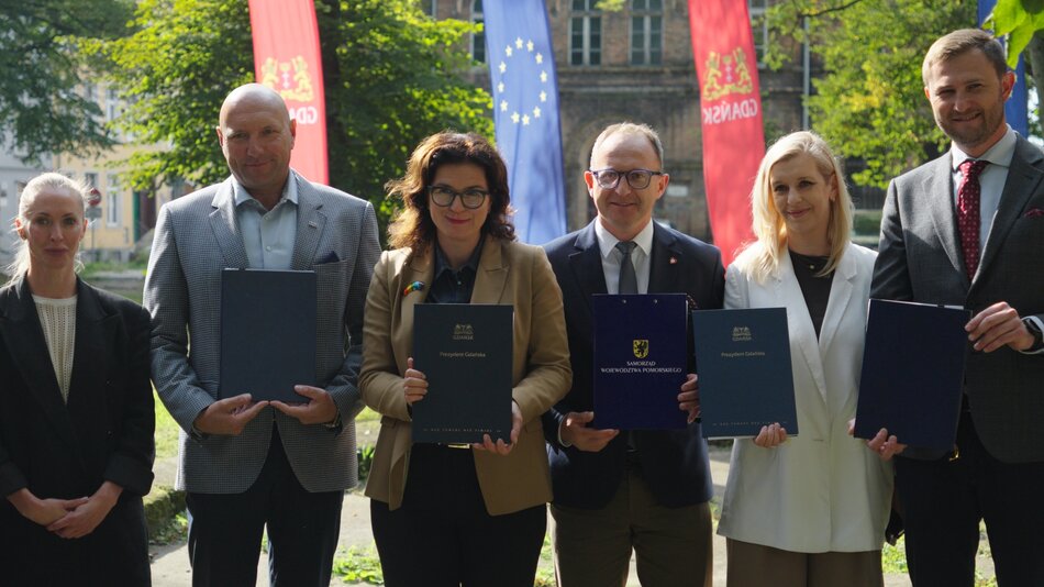 Podpisanie umowy na przebudowę Placu Wałowego