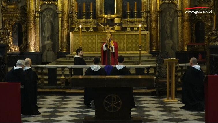 Wielki Piątek - Triduum Paschalne w kościele św. Mikołaja