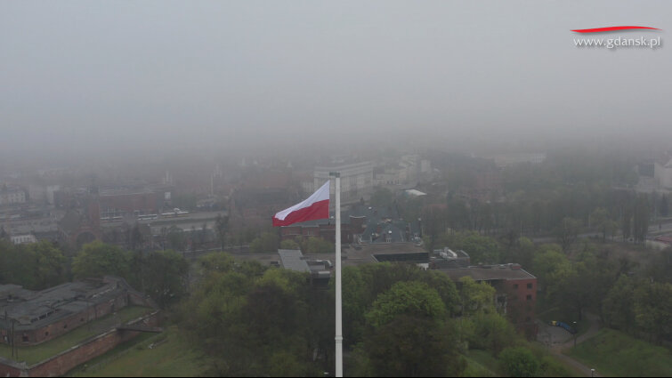 Dzień Flagi RP. Biało-czerwona zawisła na Górze Gradowej