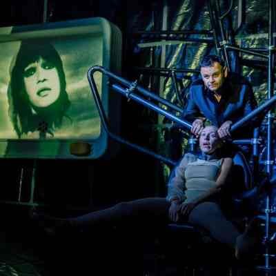 Link do opisu wydarzenia: Kruchość Wodoru. Demarczyk