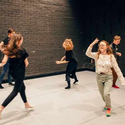 Link do opisu wydarzenia: Warsztat ruchowy do spektaklu "Wszystko szwindel"