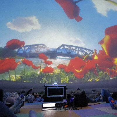 Link do opisu wydarzenia: Planetarium mobilne - seanse filmowe na Górze Gradowej!