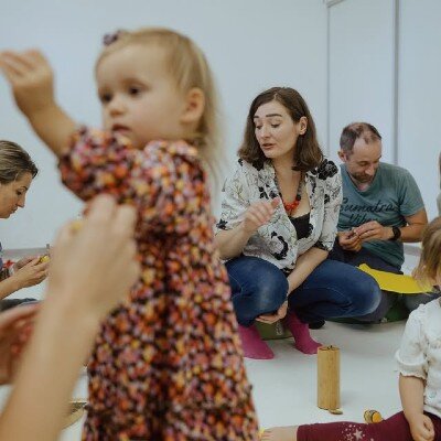 Link do opisu wydarzenia: Sensorytmika: warsztat sensoryczny dla najmłodszych