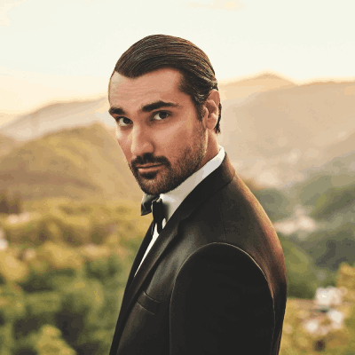 Link do opisu wydarzenia: XI Koncert Charytatywny „Muzyka Czyni Cuda” – Jonathan Tetelman