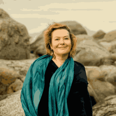 Link do opisu wydarzenia: Spotkanie autorskie z Elżbietą Cherezińską w Bibliotece Oliwskiej