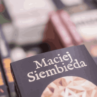 Link do opisu wydarzenia: Pomorska premiera powieści „Upiór” Macieja Siembiedy | Afera Kryminalna 2026